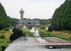 県立相模原公園は、平成4年に「第9回全国都市緑化かながわフェア」の会場になって以来、花や緑の情報発信拠点として活躍しています。 県立相模原公園は、平成4年に「第9回全国都市緑化かながわフェア」の会場になって以来、花や緑の情報発信拠点として活躍しています。